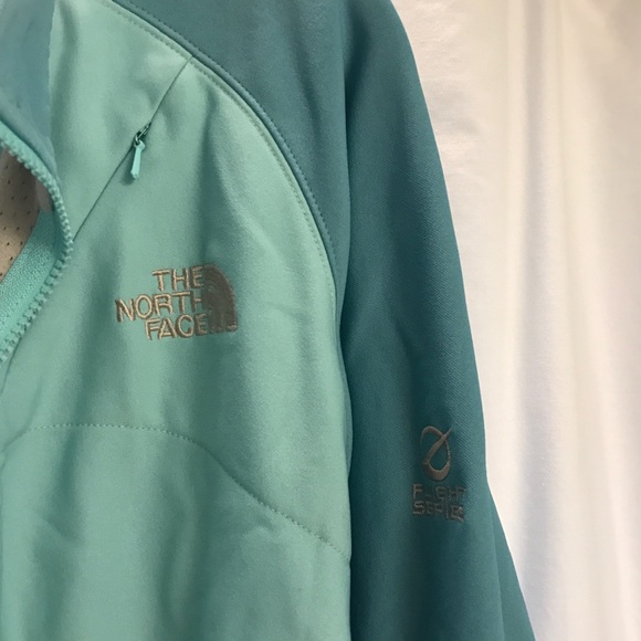 North face jacket - Picture 2 of 6